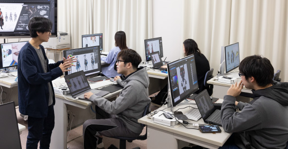 情報表現学科