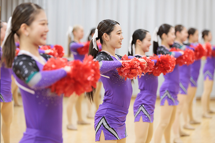 女子チアダンス部